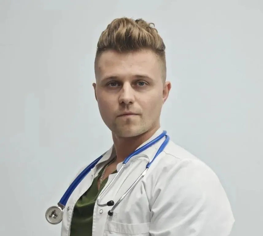 Усачев Роман Константинович 